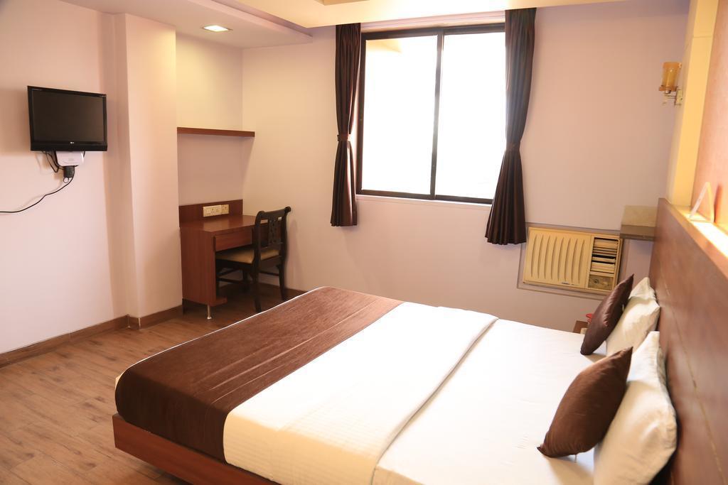 Hotel Panvel Palace Exterior photo