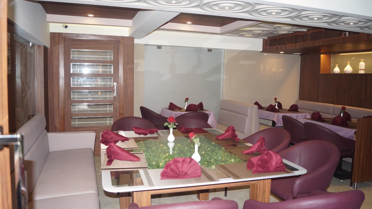 Hotel Panvel Palace Exterior photo