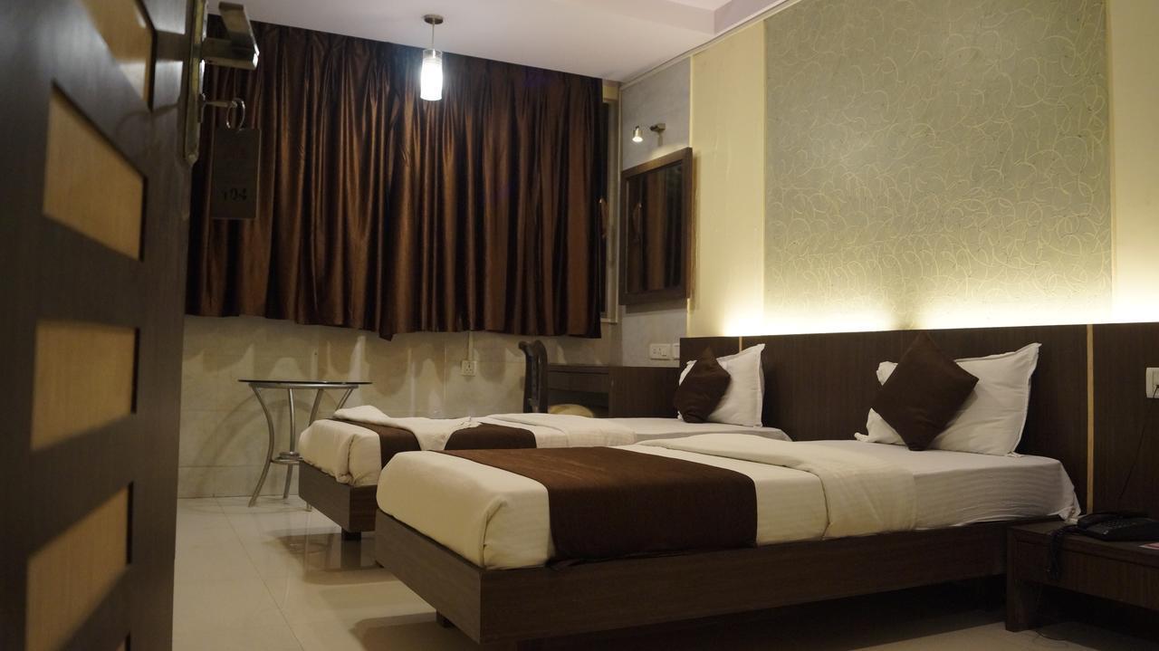 Hotel Panvel Palace Exterior photo